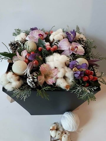 Mix of flowers, cotton, branches of coniferous, dried flowers, fresh flowers