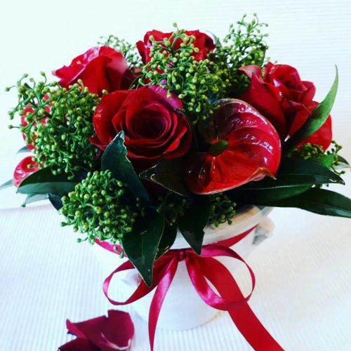 Roses and anthuriums box delivery in Montenegro